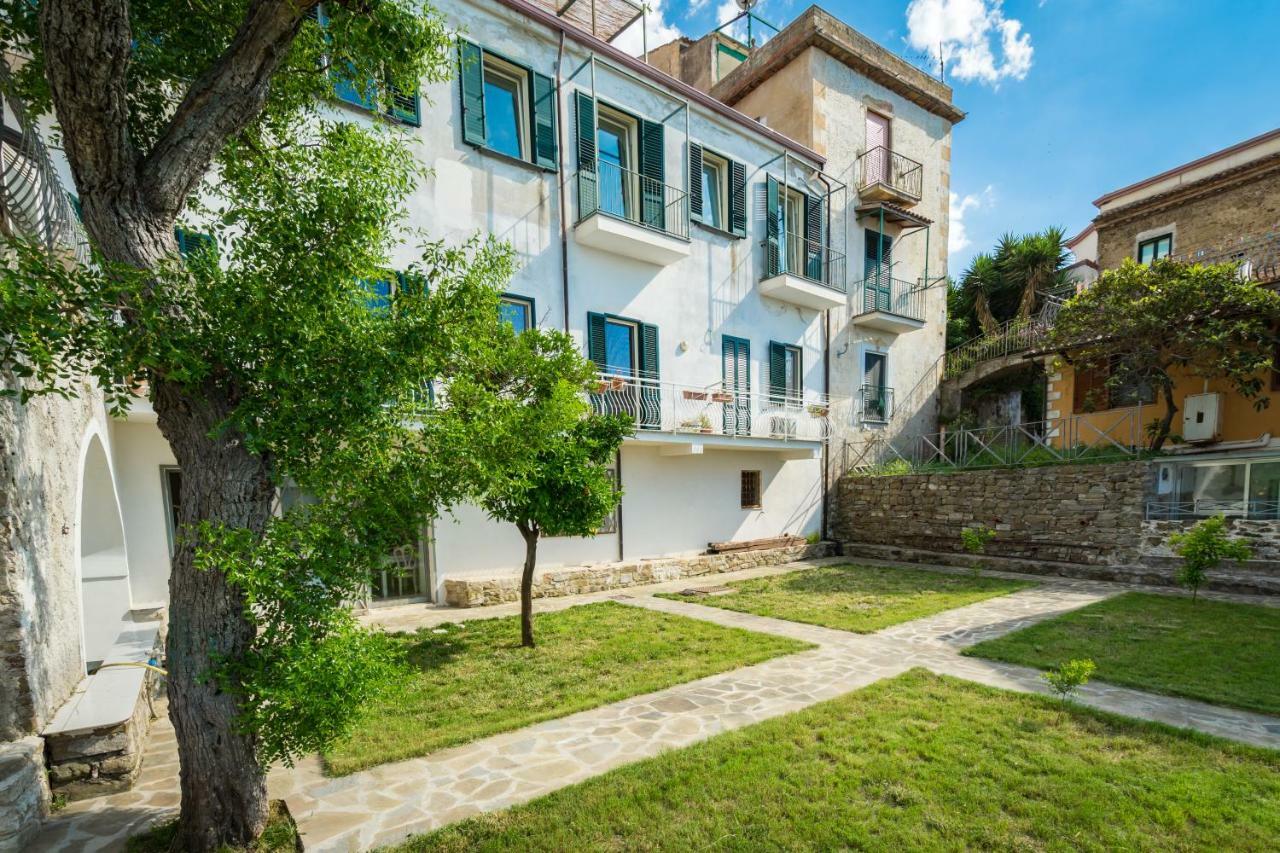 Borgo Dei Saraceni - Suites & Apartments Agropoli Buitenkant foto